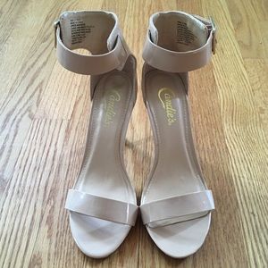 Strappy nude patent leather pumps sz 6
